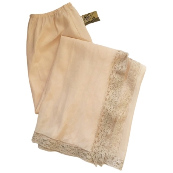 OPERA Full Length Slip Lacy Shiny Noisy Acetate Maxi Ecru Lace with Side Slit - Picture 10 of 13